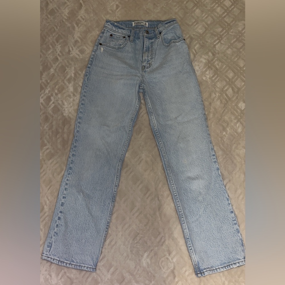 Women’s size 24/00/XS Straight High Jeans